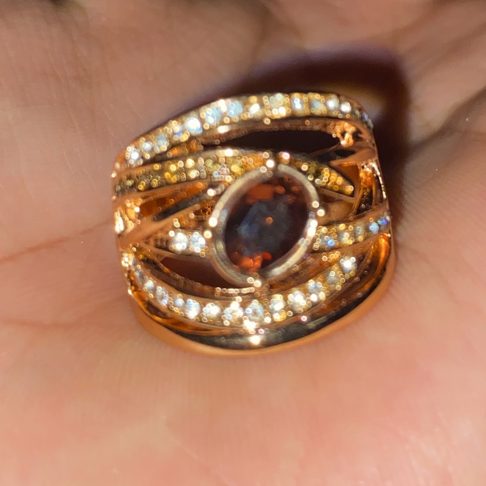 Chocolate shimmer ring. Size 10. Gold, bronze, chocolate.